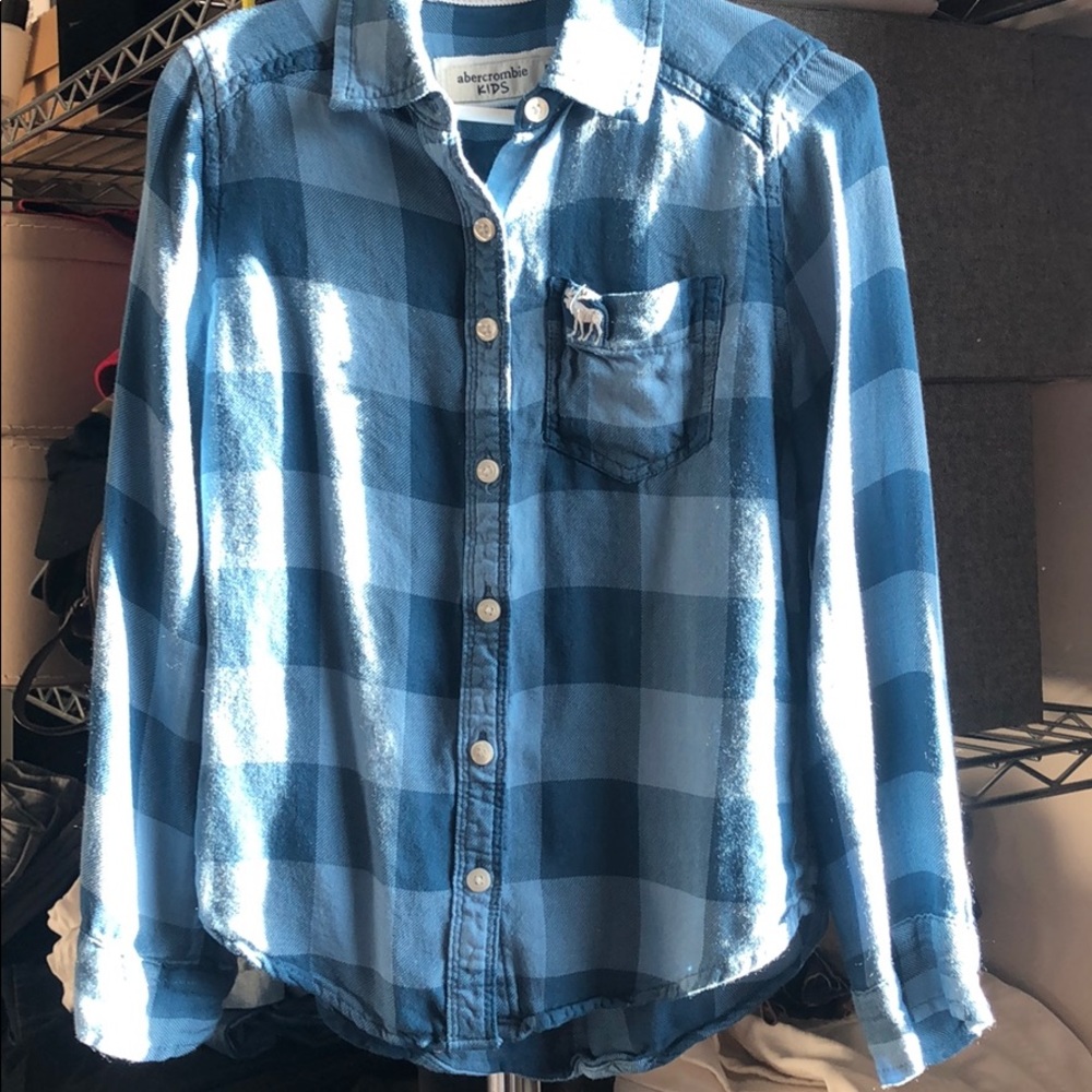 Blue plaid button up shirt 5/6